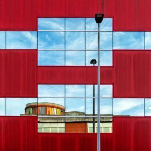 Bajo el rojo